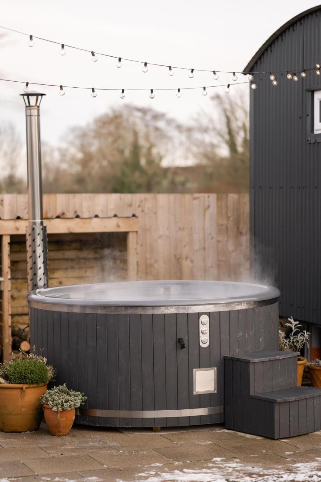 Barfield Shepherds Hut แมกเฮอราเฟลท์ ภายนอก รูปภาพ